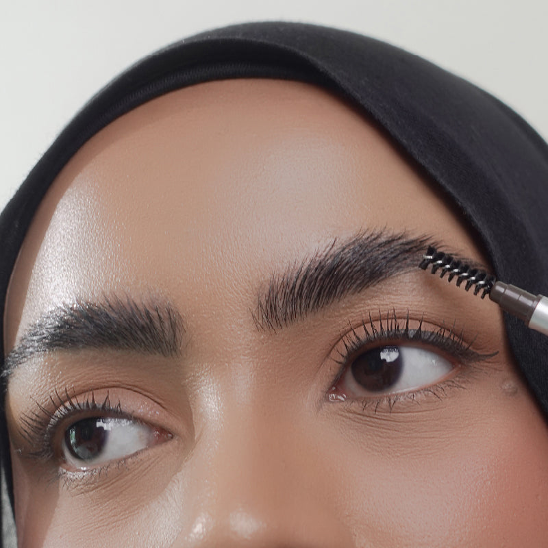 Soft Trace Brow Pencil in Smokey Gray