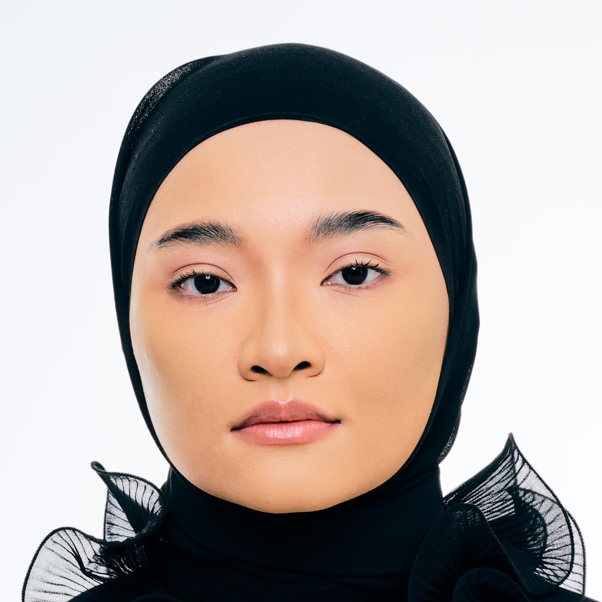 Cloud Contour in Honey on fair skin