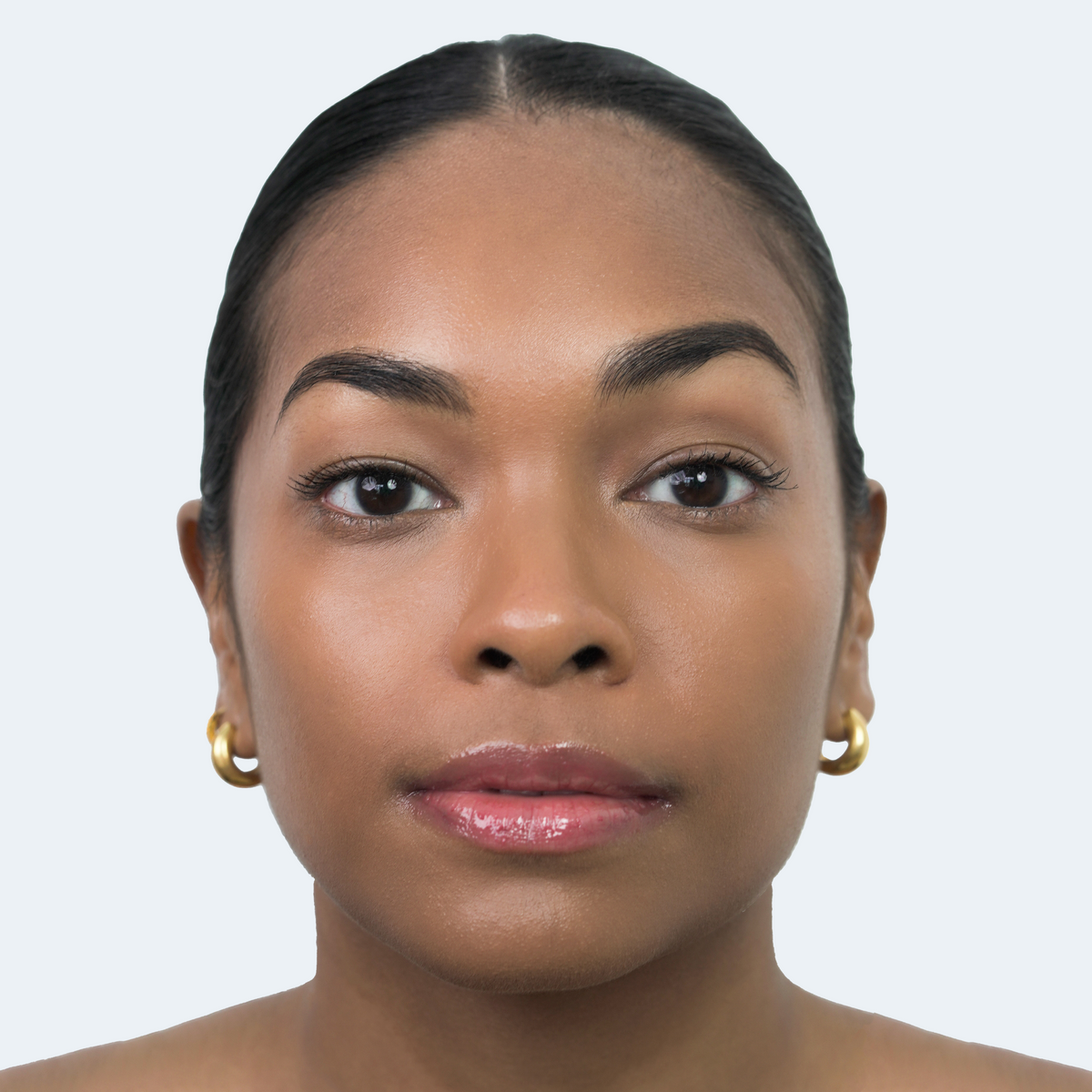 Cloud Contour in Honey on tan skin