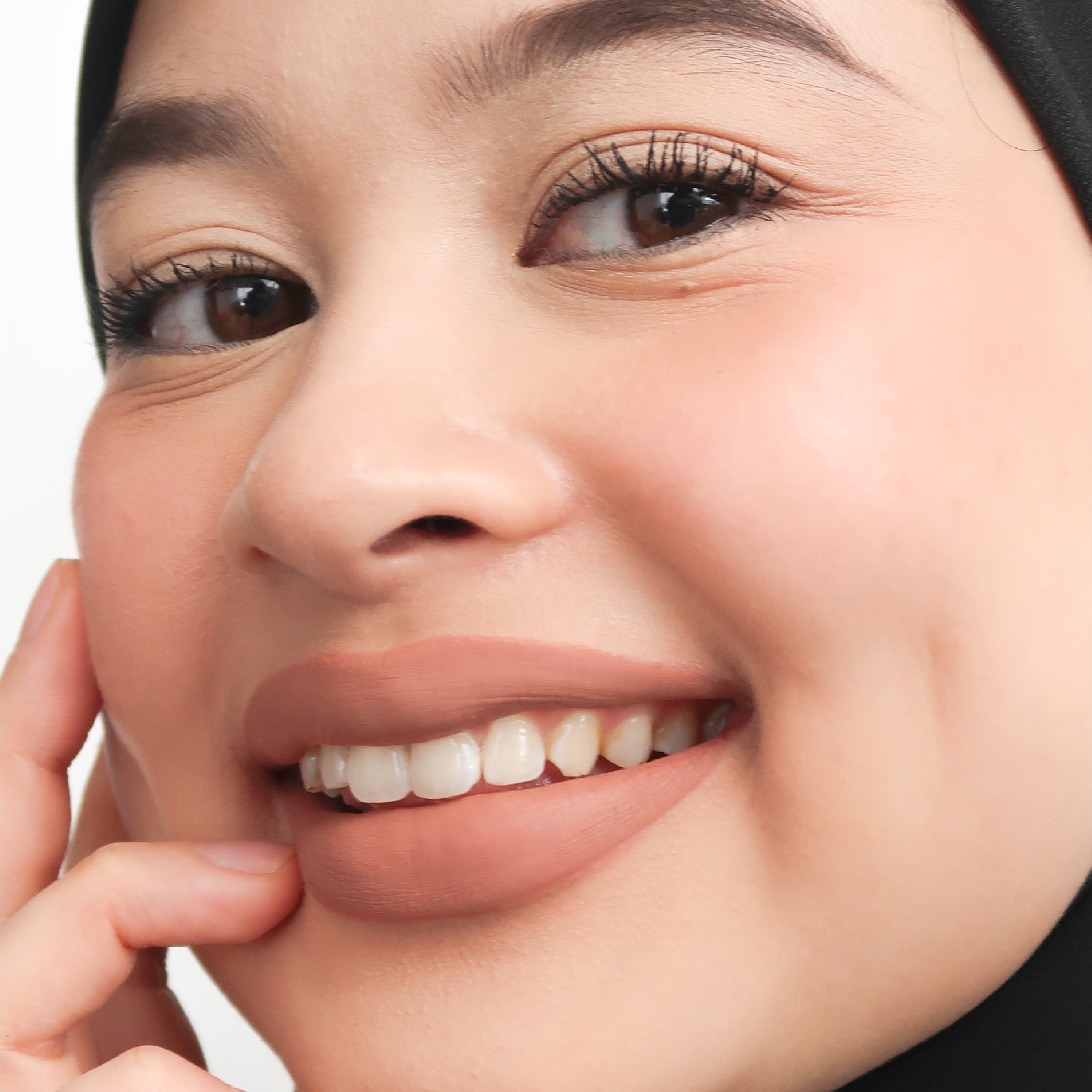 Peptide Hydra-Matte Lipstick in Cookie