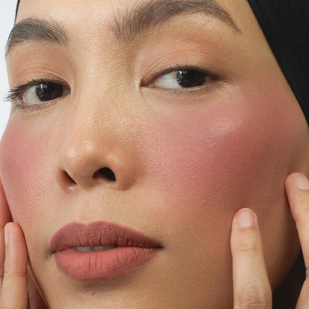 Hyaluronic Liquid Blush in Teddy Hug on medium skin