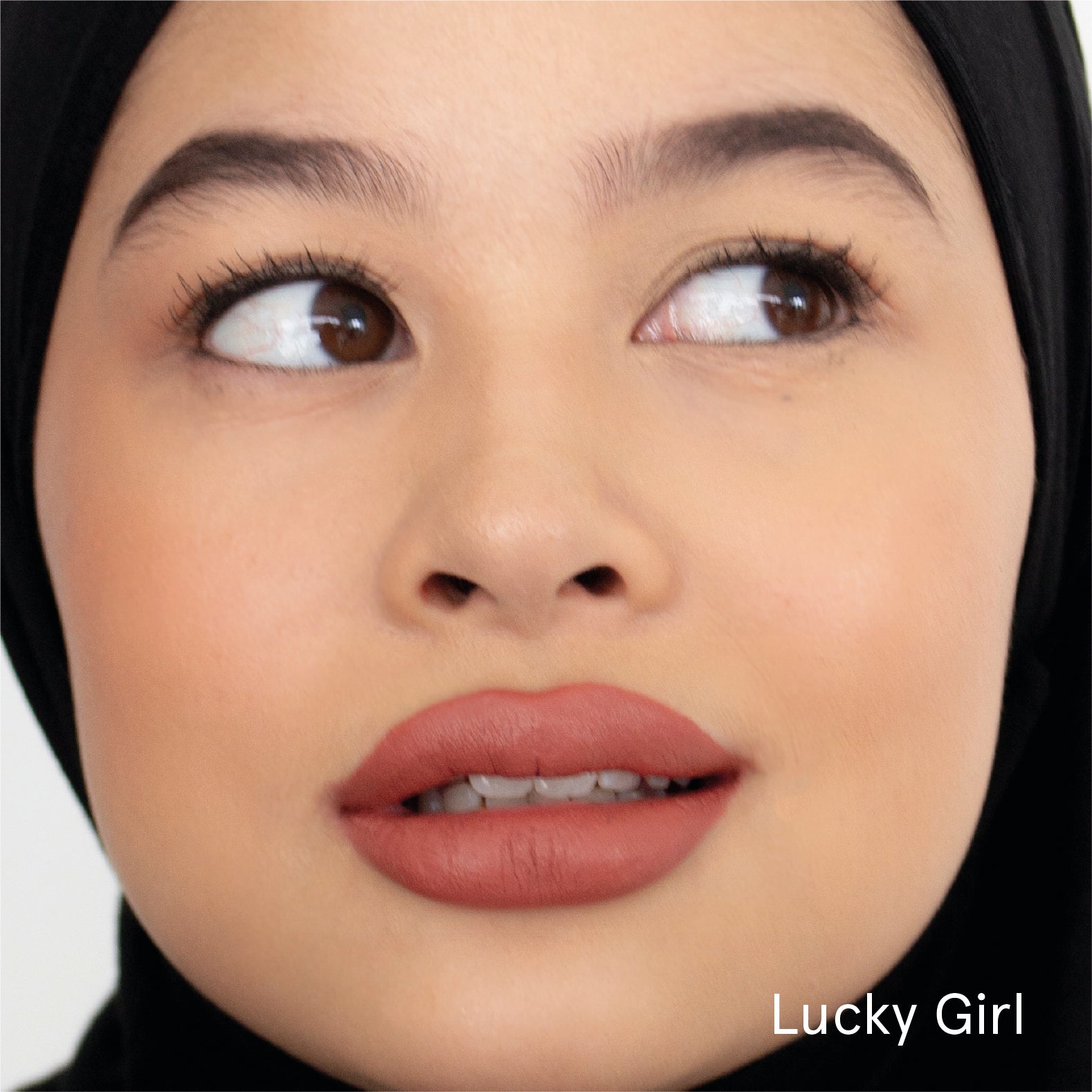 LuckyGirl-3.jpg
