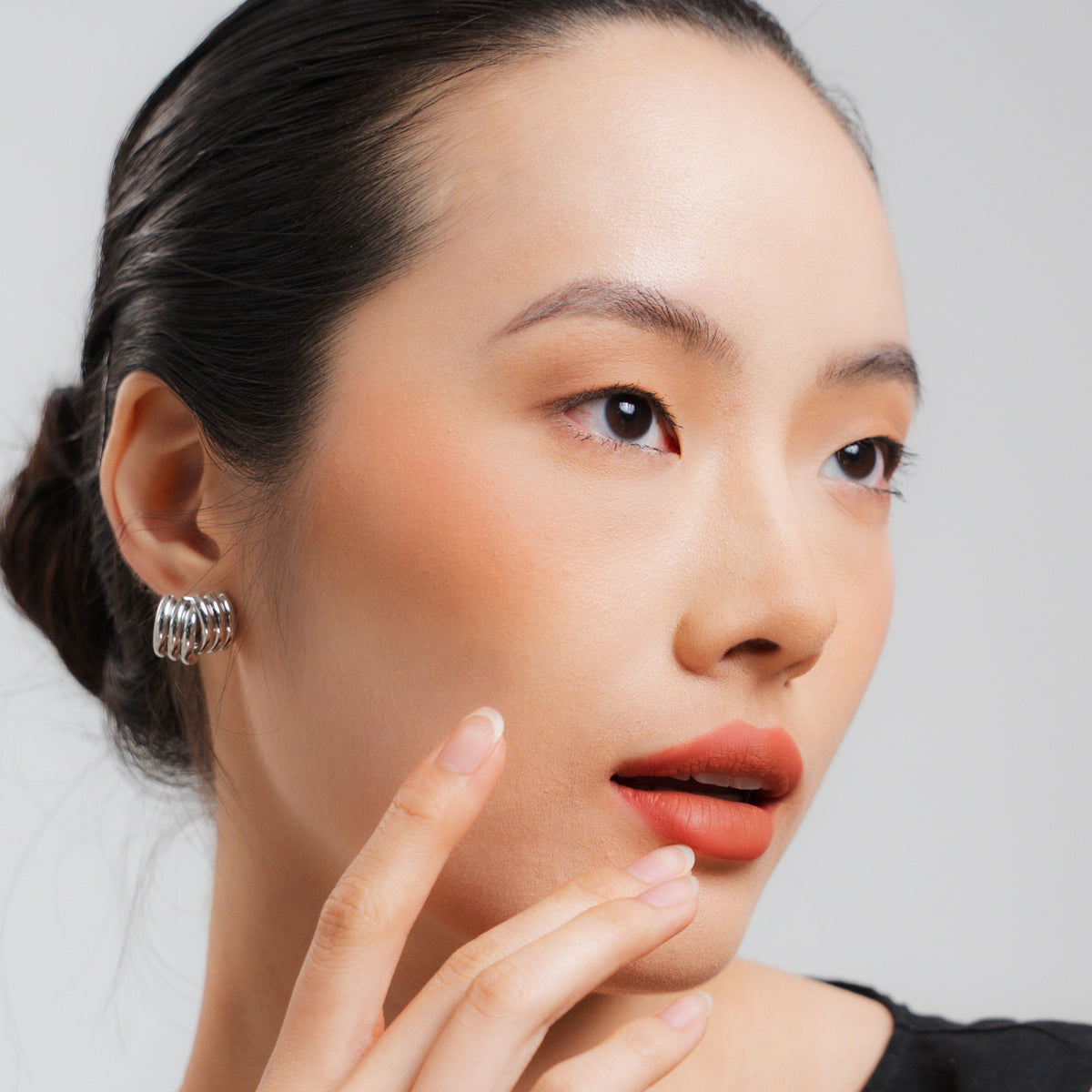 Soft Blur Glide-On Lipstick in Sorbet on fair skin