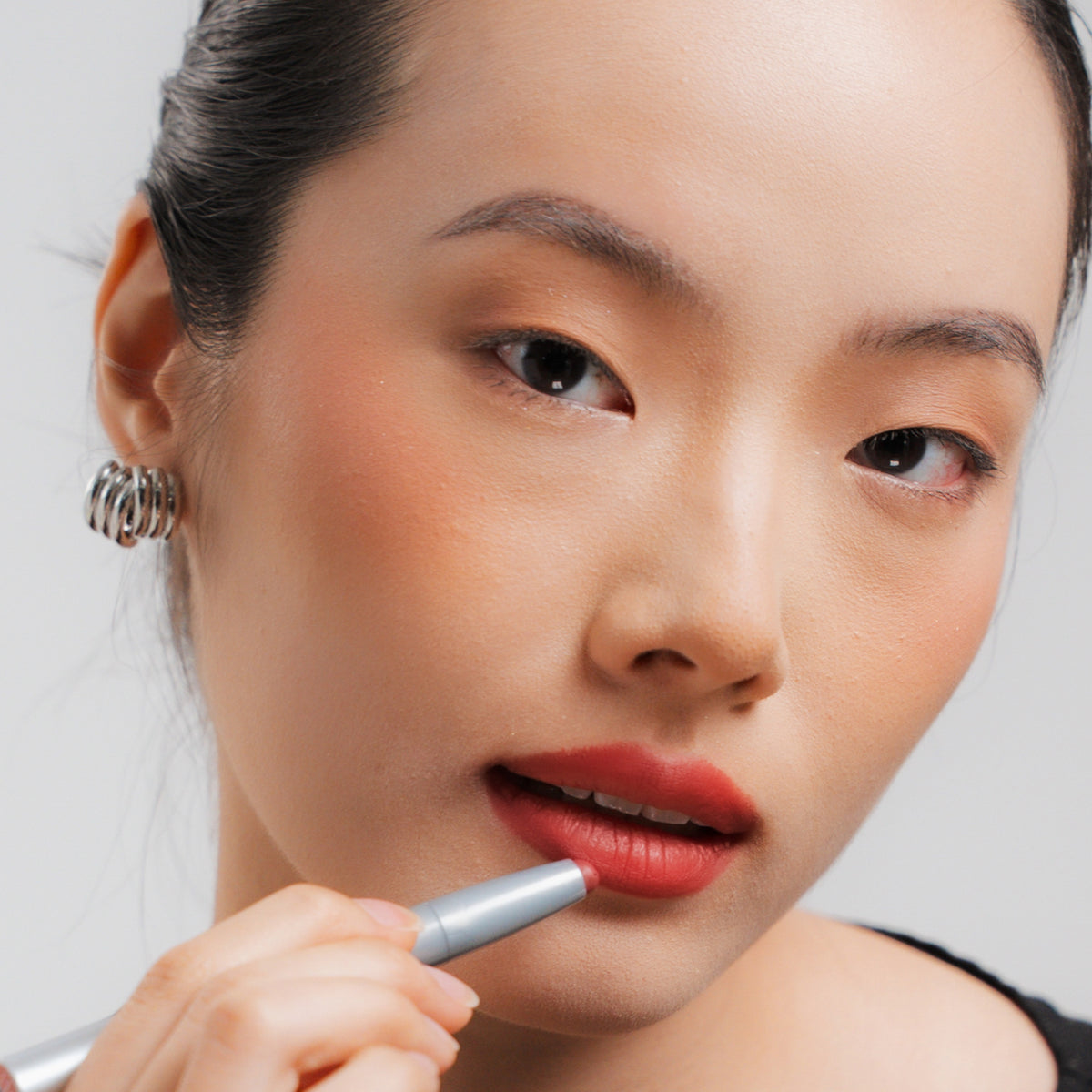 Soft Blur Lip Liner in Fawn on fair skin